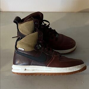 Nike Men's Brown and Black Sneakers